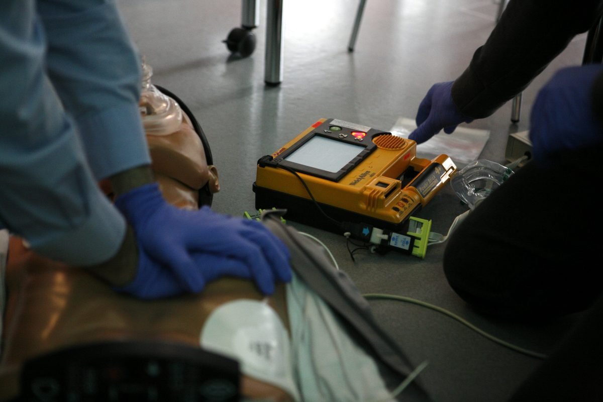 Basic emergency response training at an accountancy firm